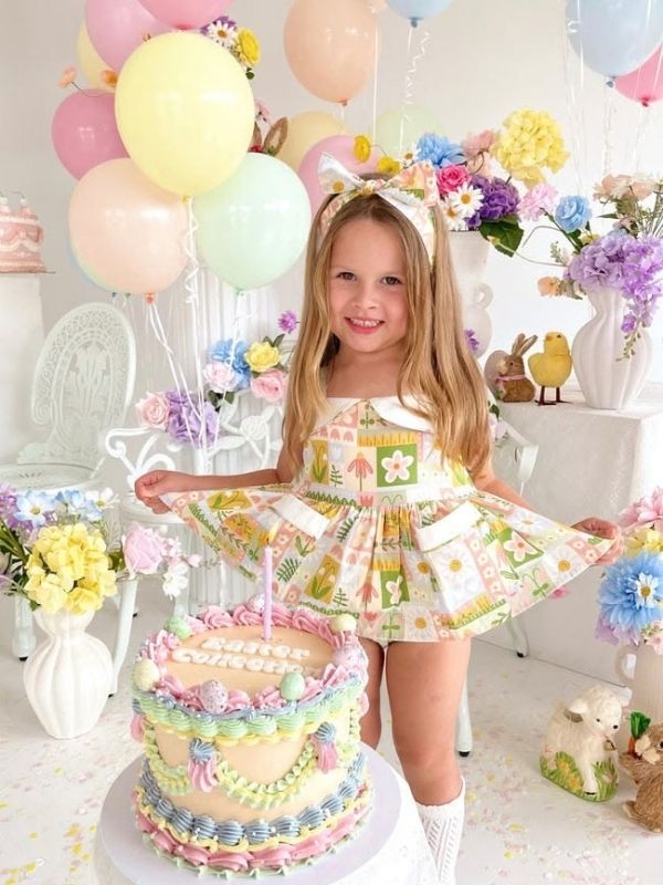 Cute-Cake-Smash-Outfit-Ideas-for-Baby's-First-Birthday