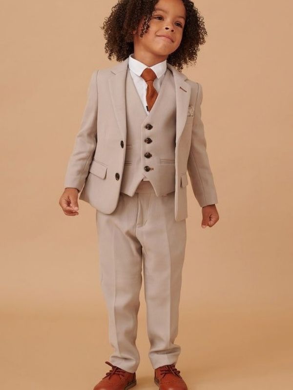 Dapper-Ring-Bearer-Outfit-Ideas-for-the-Big-Day