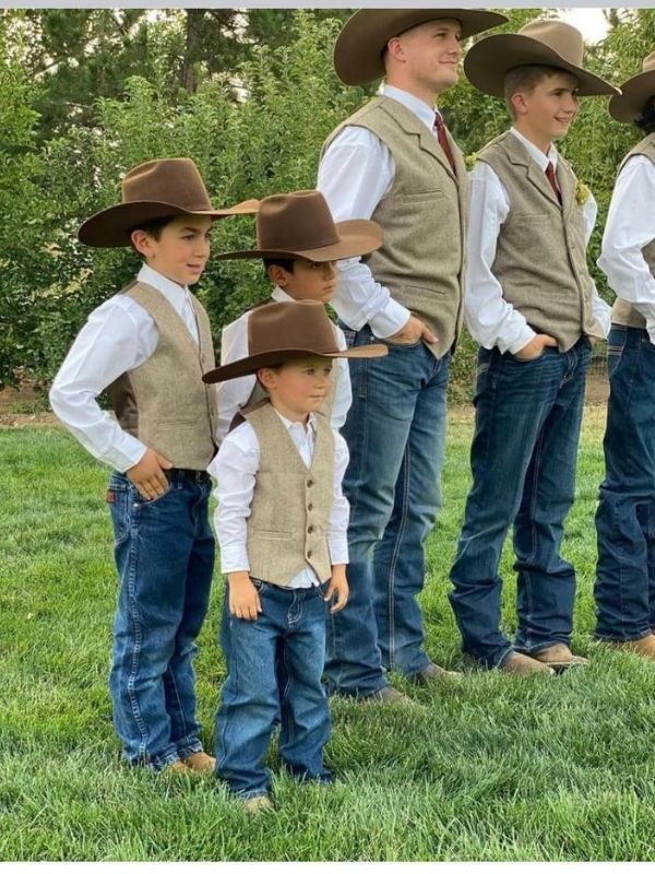 Dapper-Ring-Bearer-Outfit-Ideas-for-the-Big-Day