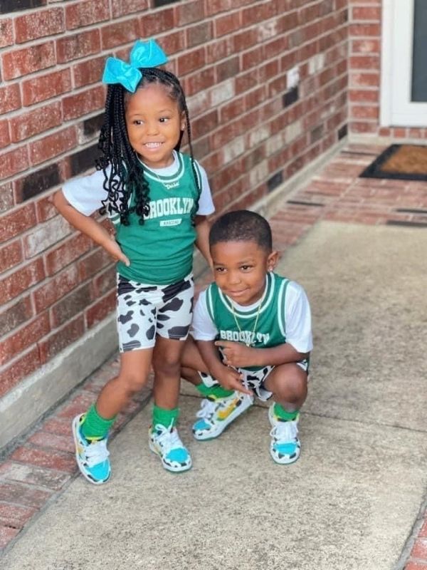Twin-Day-Outfit-Ideas-for-School-Spirit-Week